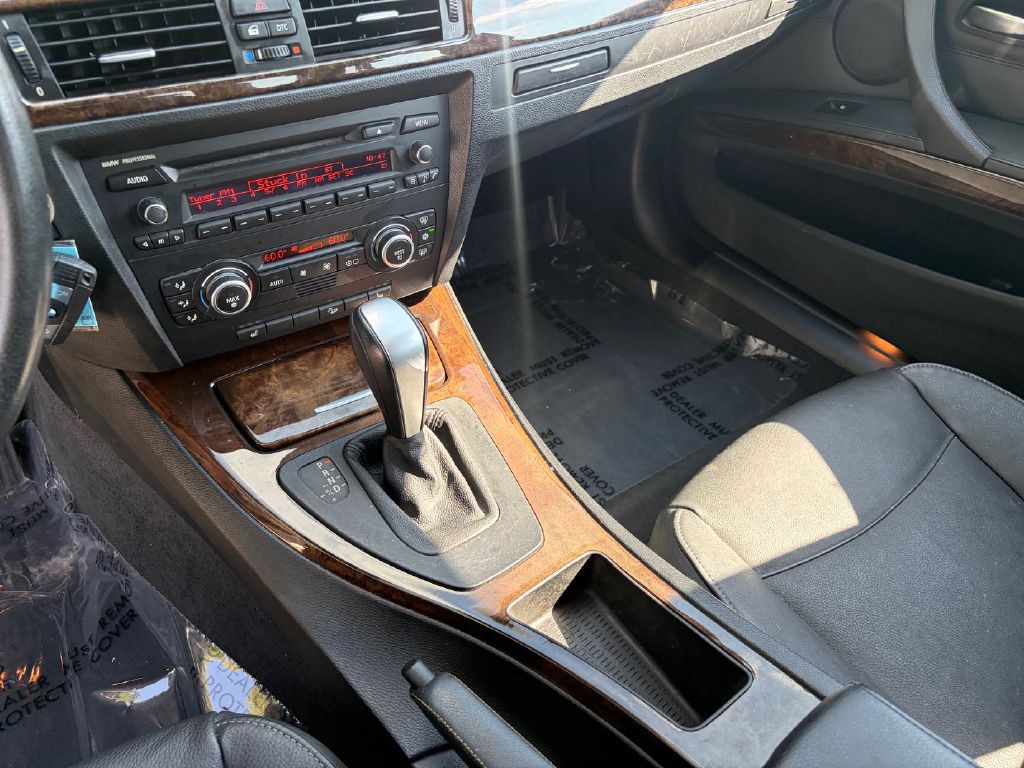 2009 BMW 3 Series Image 19
