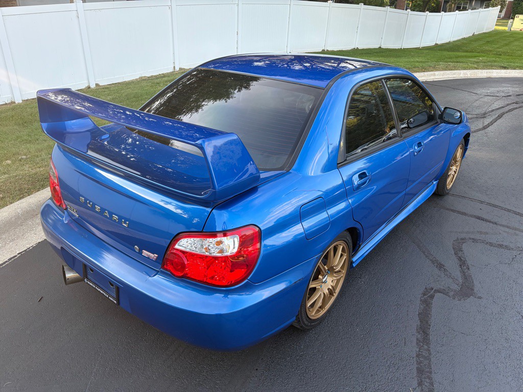 2004 Subaru Impreza Image 9
