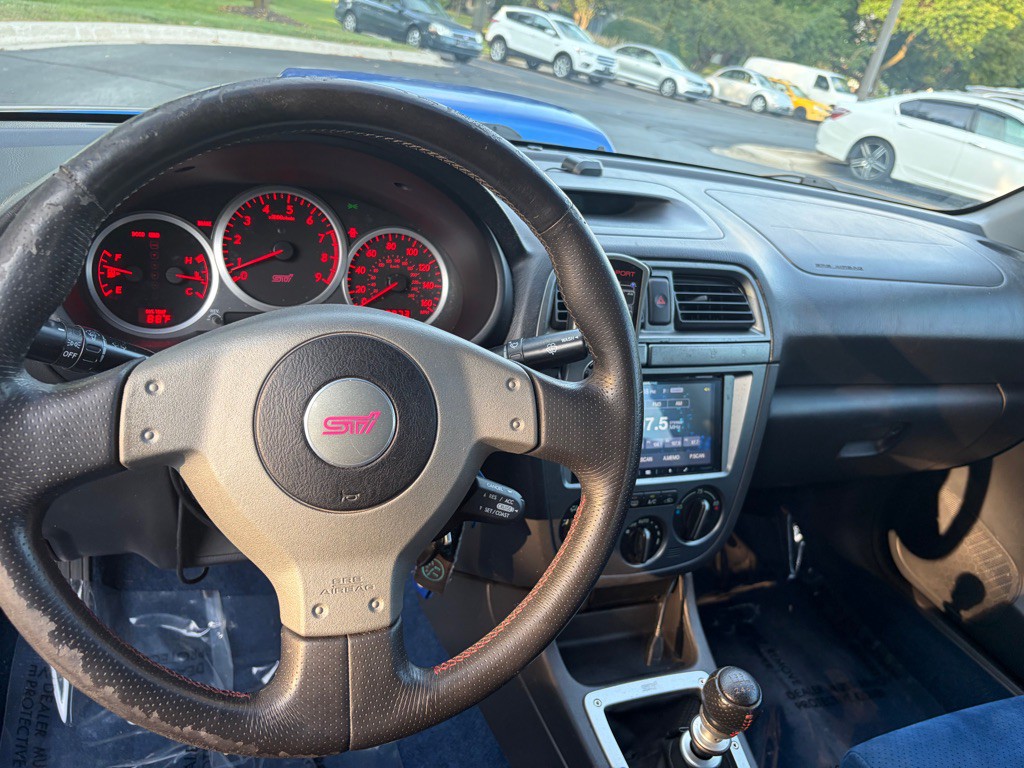 2004 Subaru Impreza Image 32