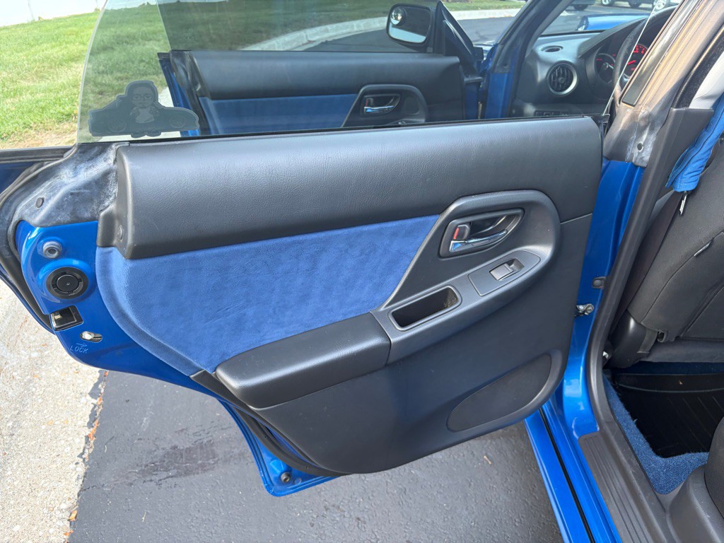 2004 Subaru Impreza Image 42