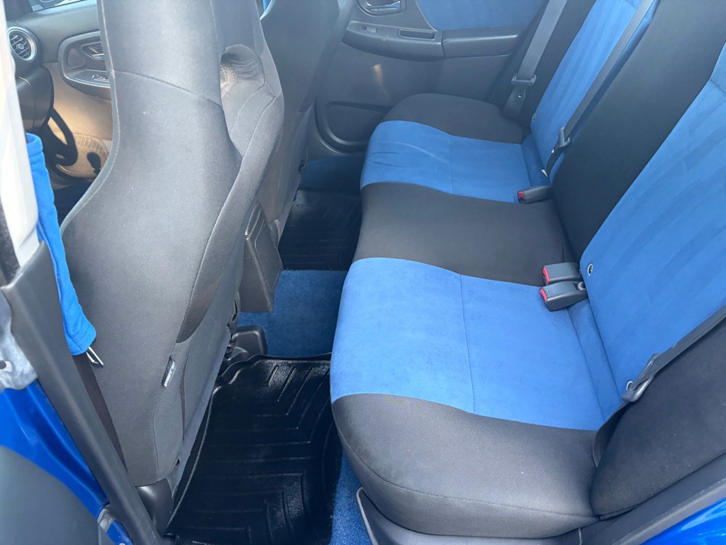 2004 Subaru Impreza Image 45