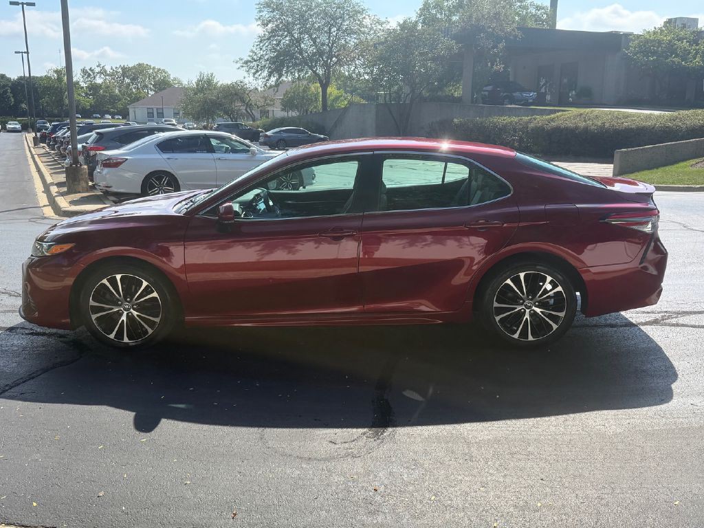 2018 Toyota Camry Image 8