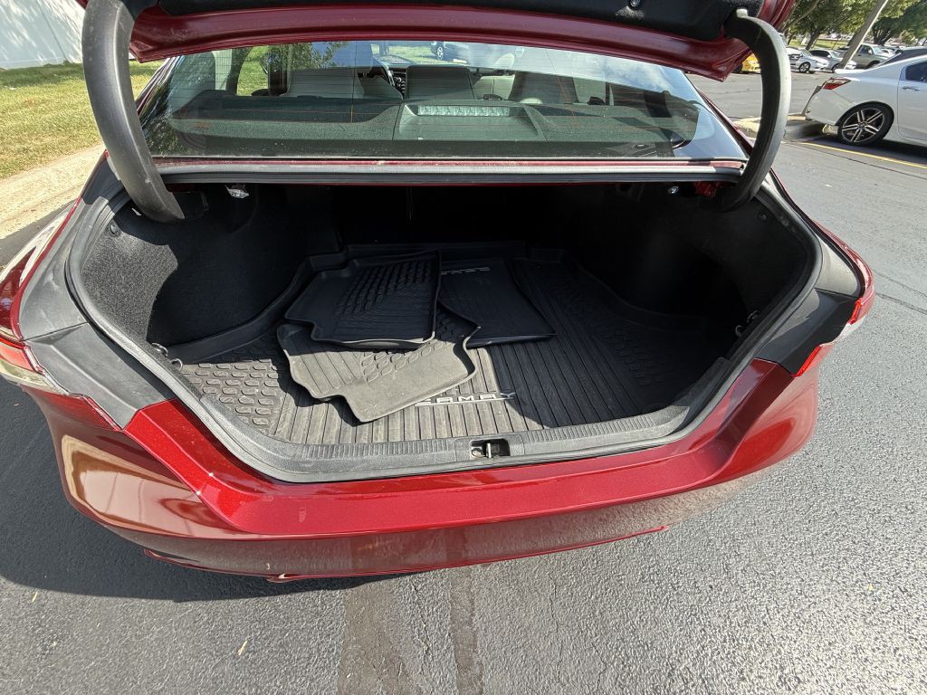 2018 Toyota Camry Image 24