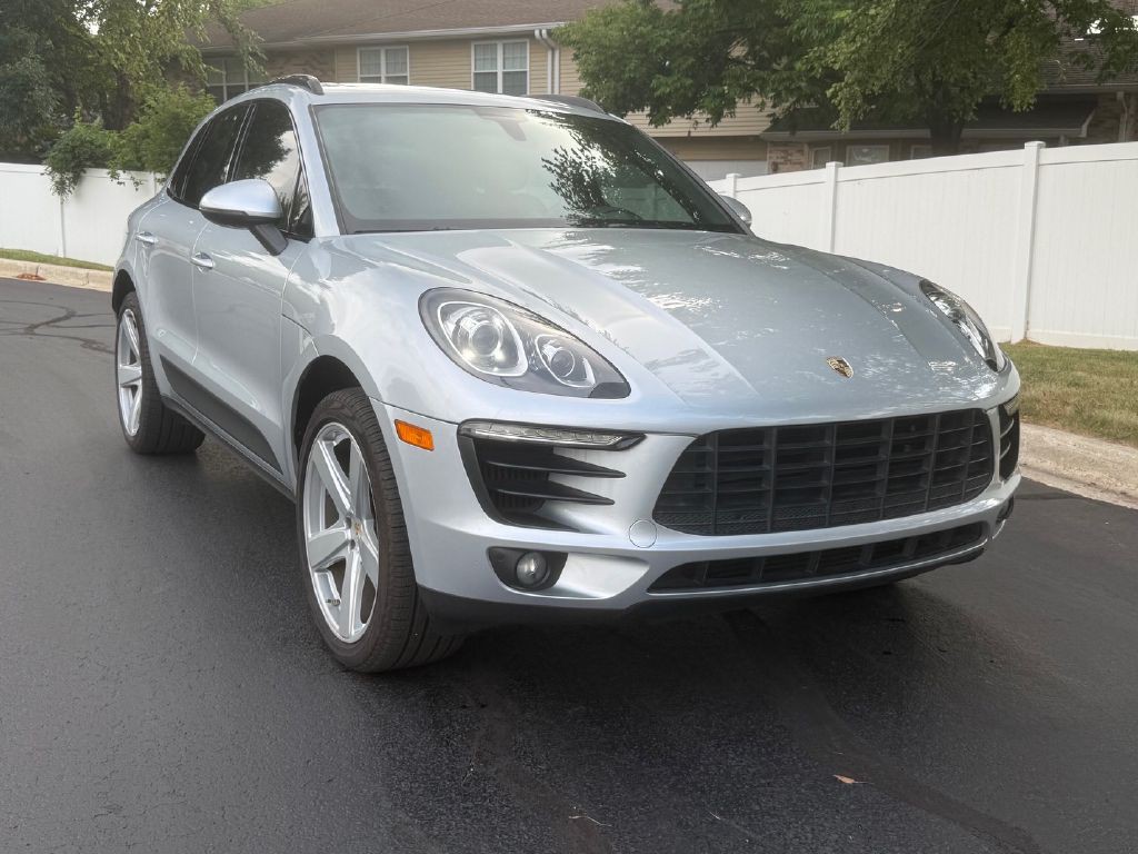 2016 Porsche Macan Image 4