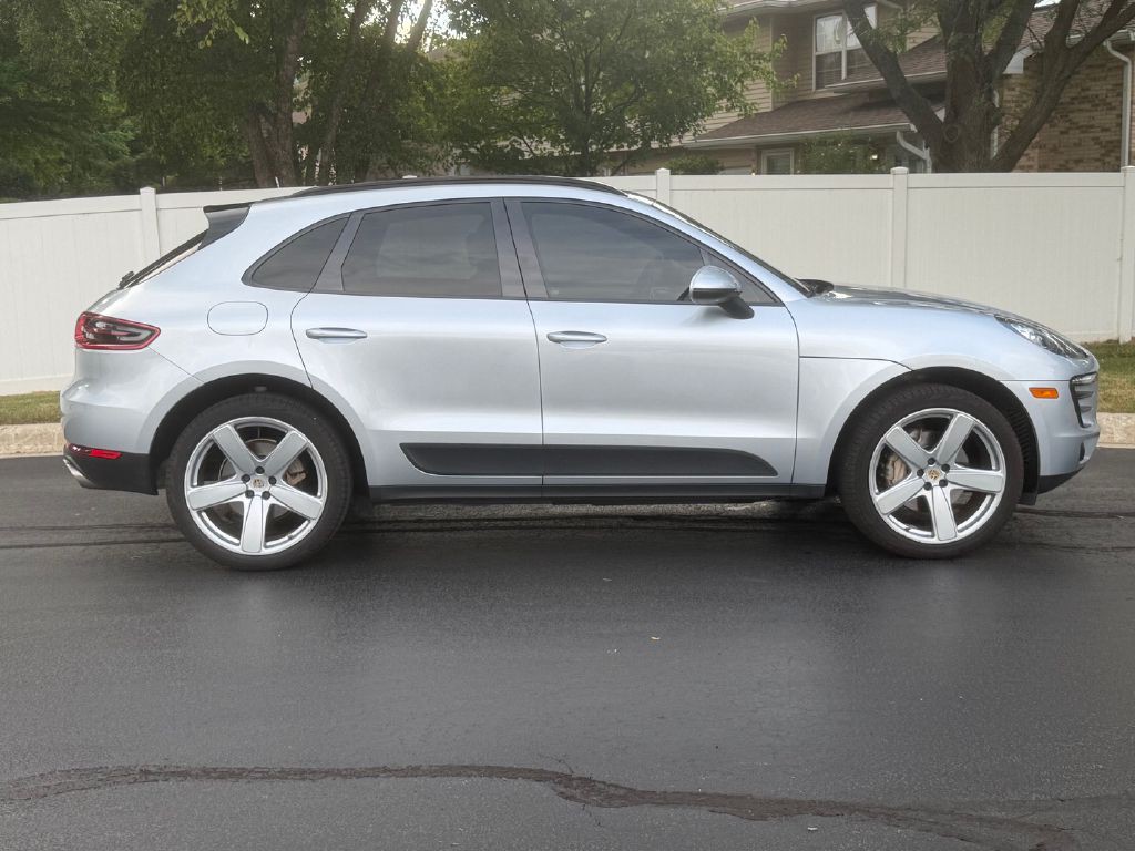 2016 Porsche Macan Image 5
