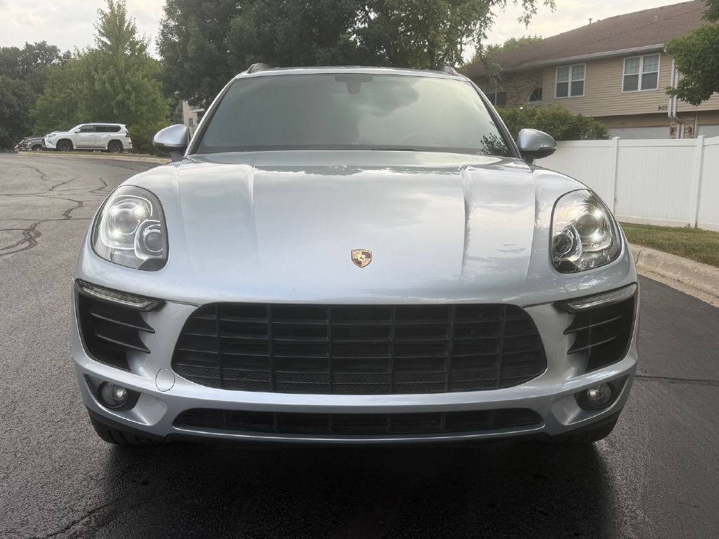 2016 Porsche Macan Image 11
