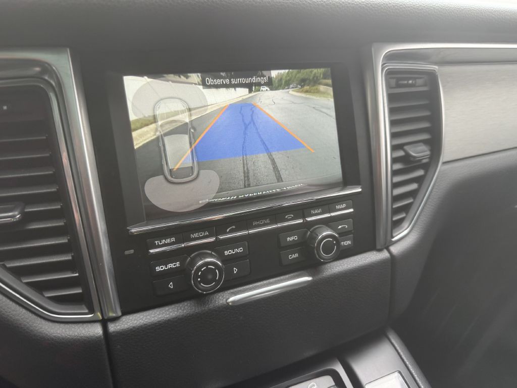 2016 Porsche Macan Image 13