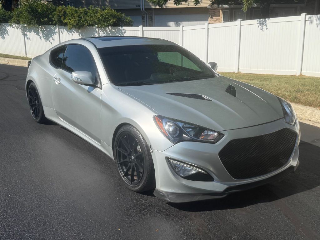 2013 Hyundai Genesis Image 4