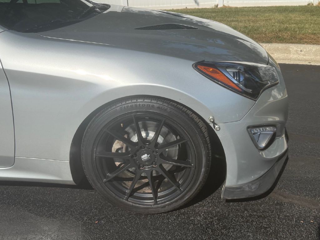 2013 Hyundai Genesis Image 26
