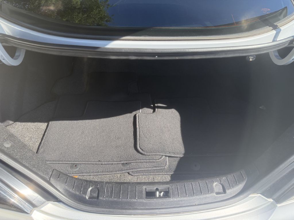 2013 Hyundai Genesis Image 27