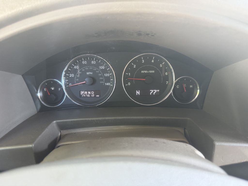 2008 Jeep Commander Image 13