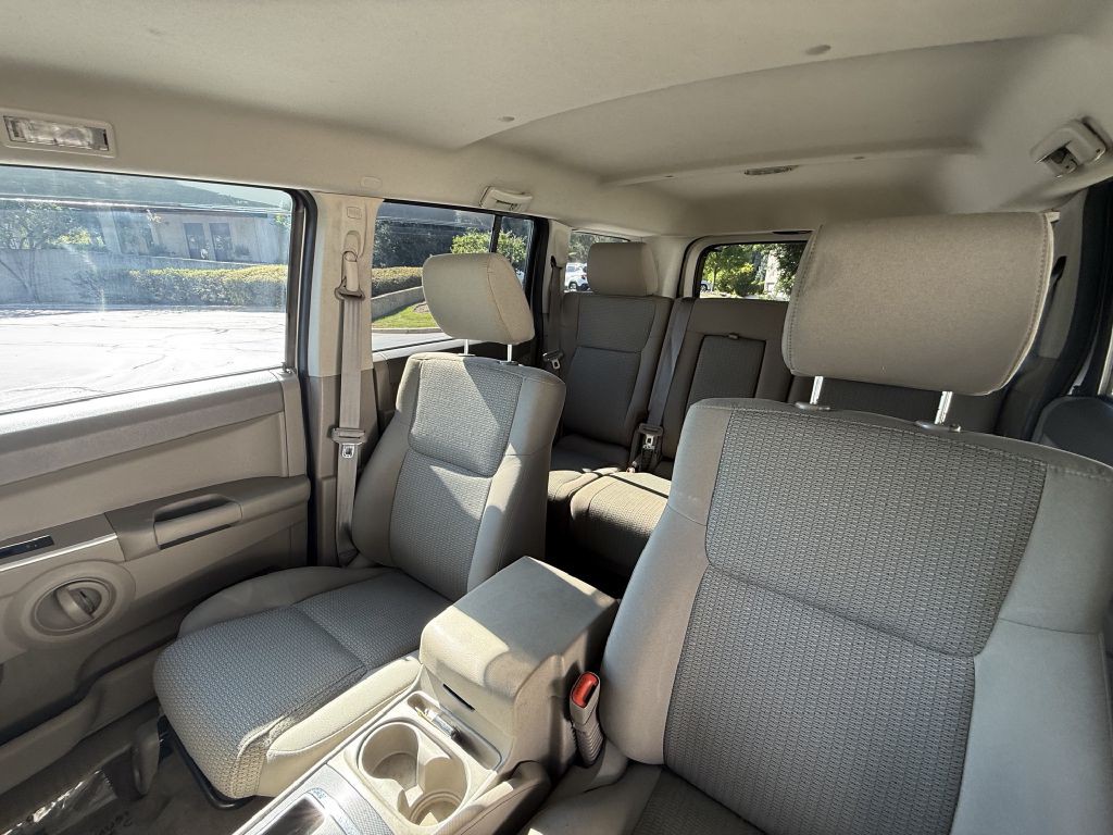 2008 Jeep Commander Image 21