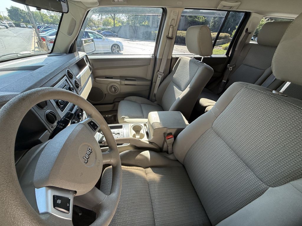 2008 Jeep Commander Image 23