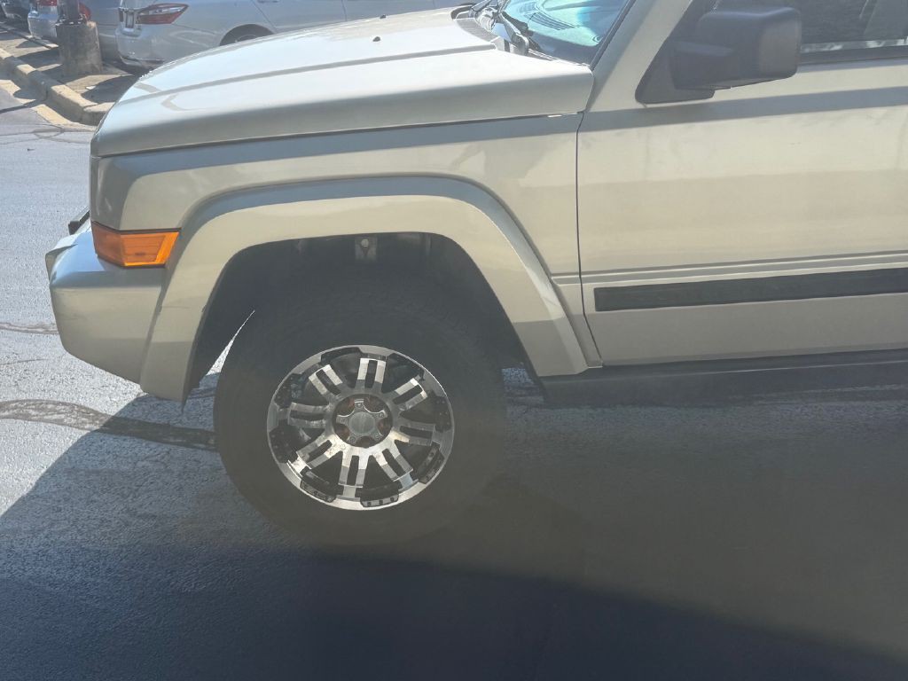 2008 Jeep Commander Image 26