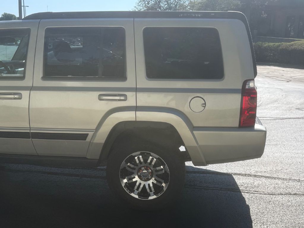 2008 Jeep Commander Image 27