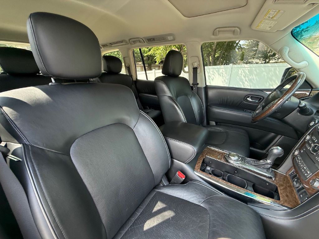 2016 INFINITI QX80 Image 12