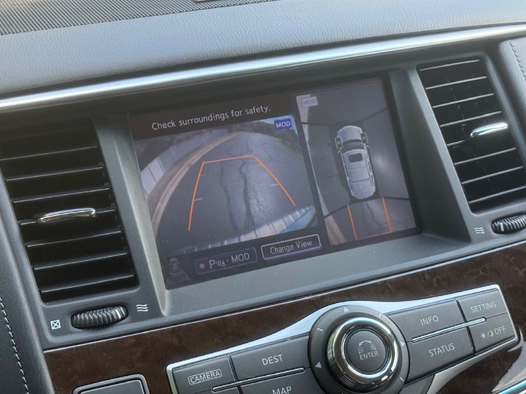 2016 INFINITI QX80 Image 16