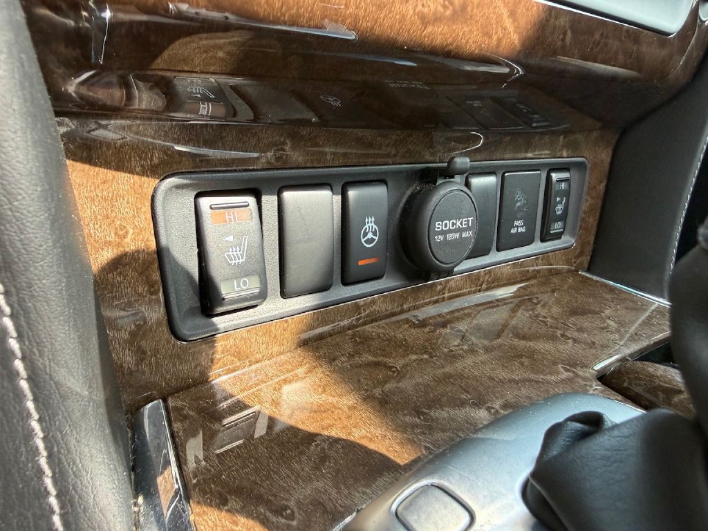 2016 INFINITI QX80 Image 19