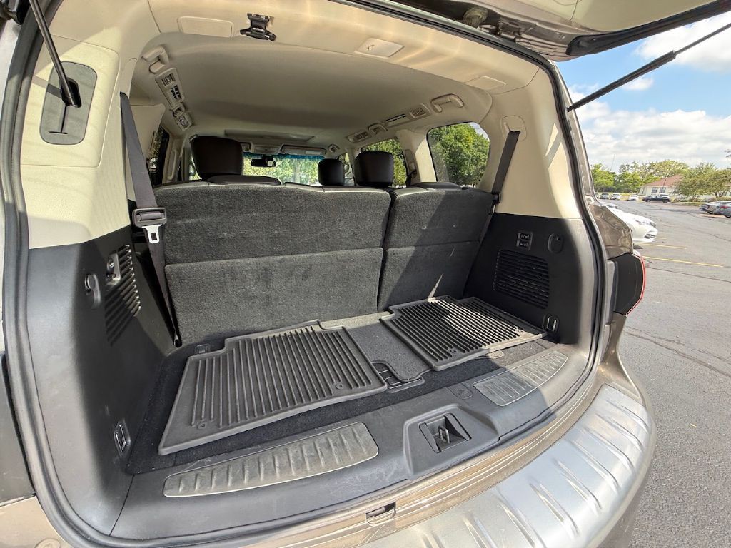 2016 INFINITI QX80 Image 24