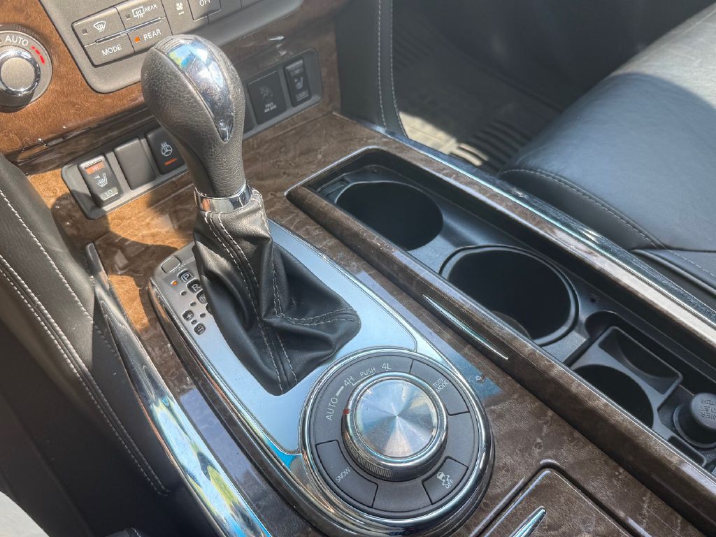 2016 INFINITI QX80 Image 27