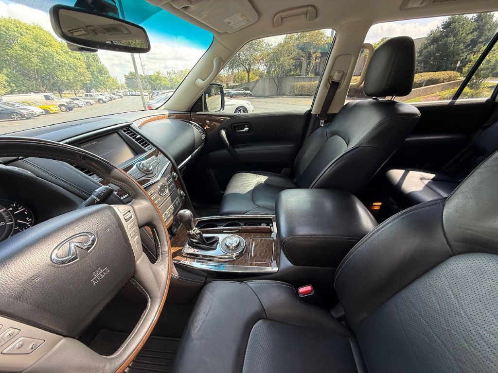 2016 INFINITI QX80 Image 30