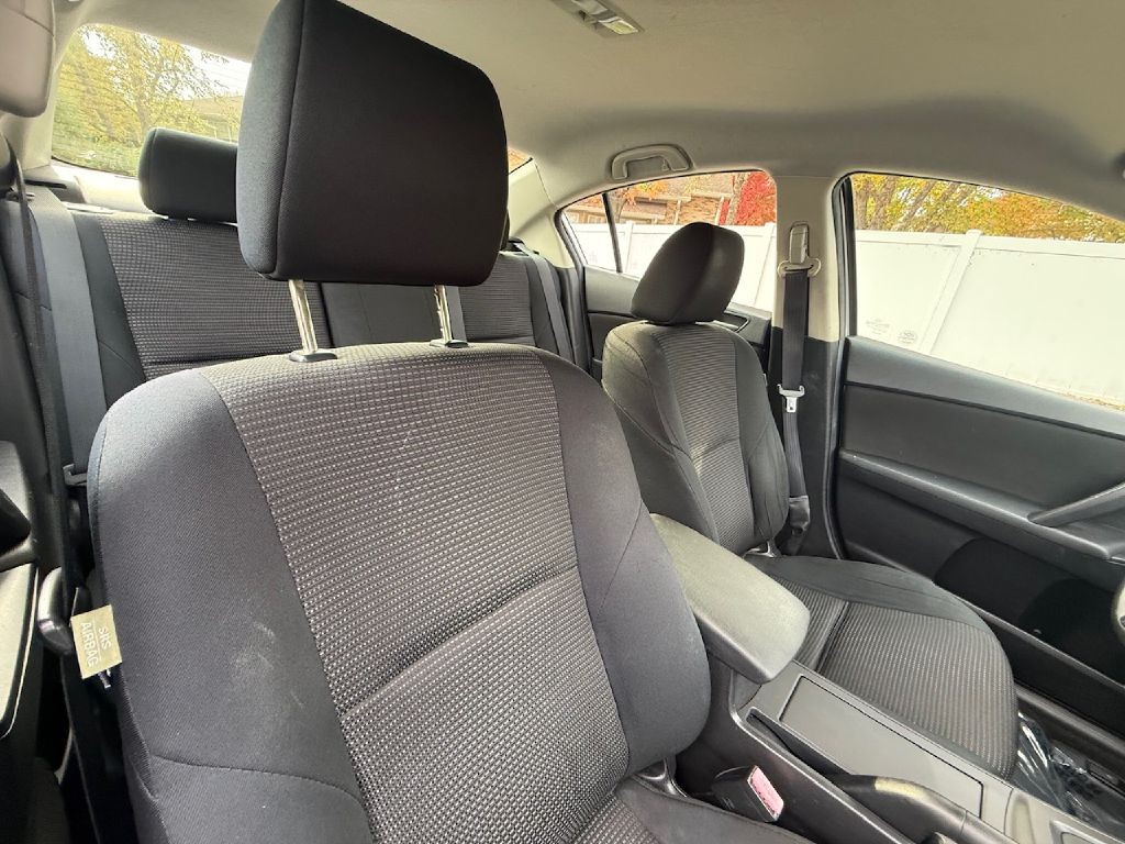 2013 Mazda Mazda3 Image 18