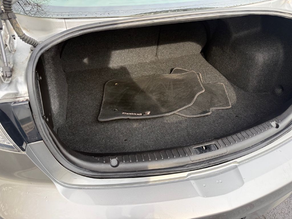 2013 Mazda Mazda3 Image 23