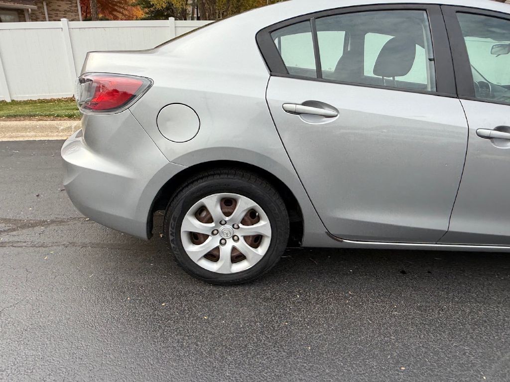 2013 Mazda Mazda3 Image 32