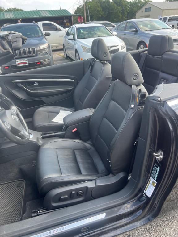 2016 Volkswagen Eos Image 11