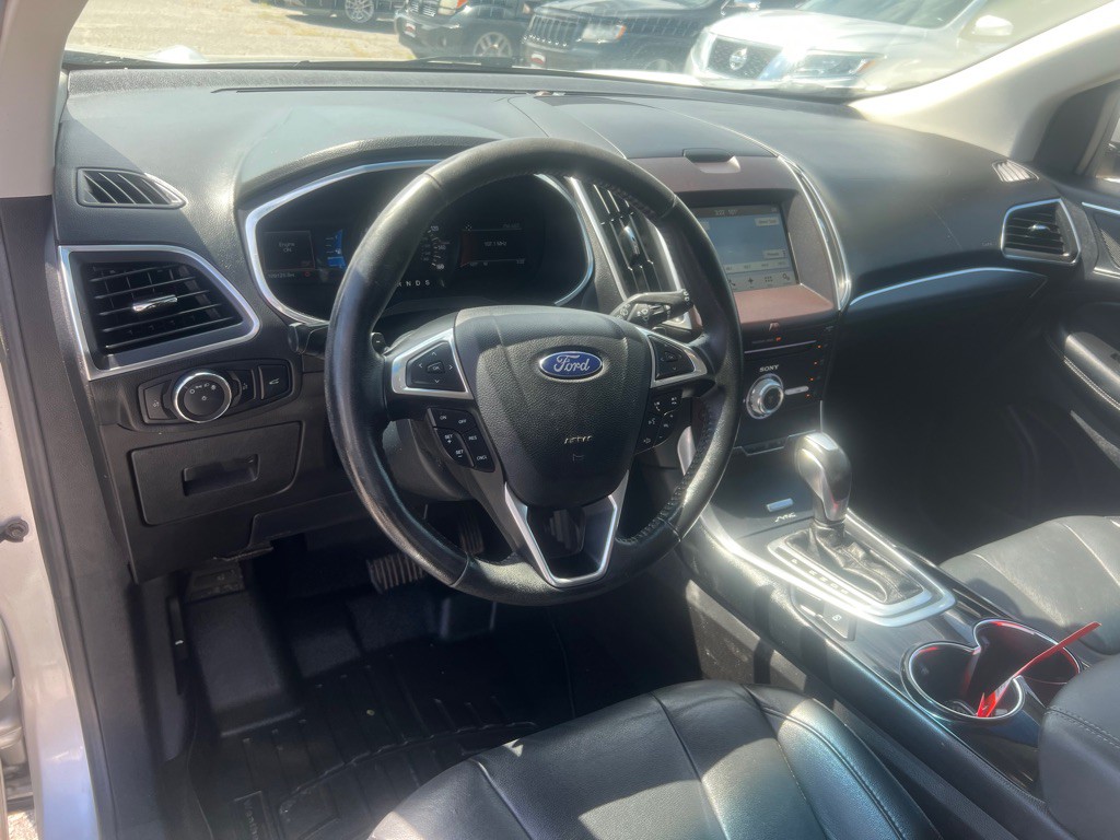 2017 Ford Edge Image 6
