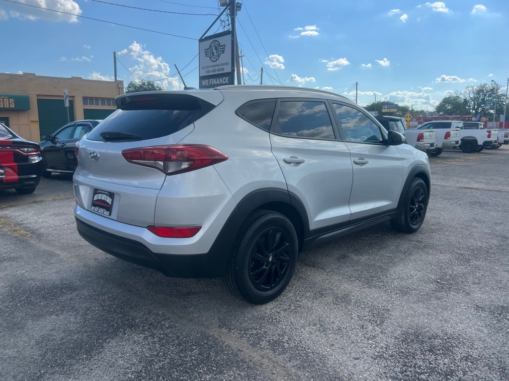 2016 Hyundai Tucson Image 3