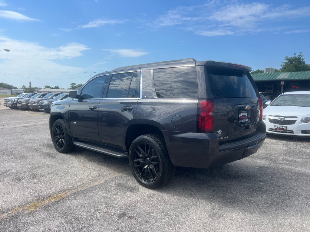 2016 Chevrolet Tahoe Image 2