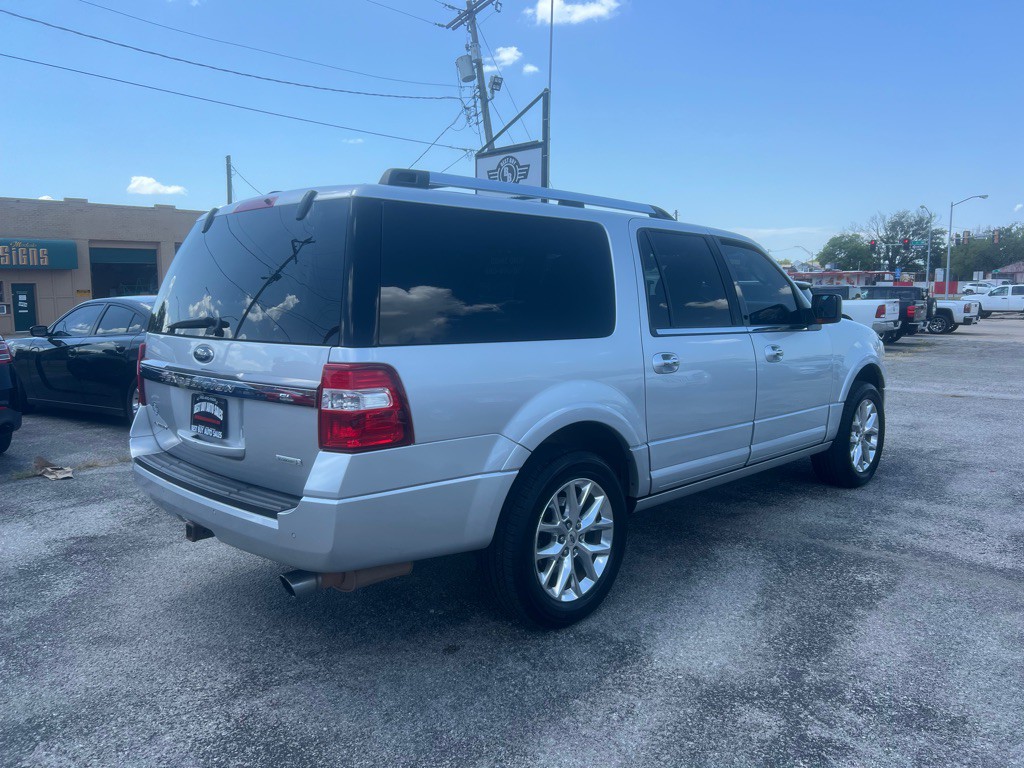 2017 Ford Expedition Image 3