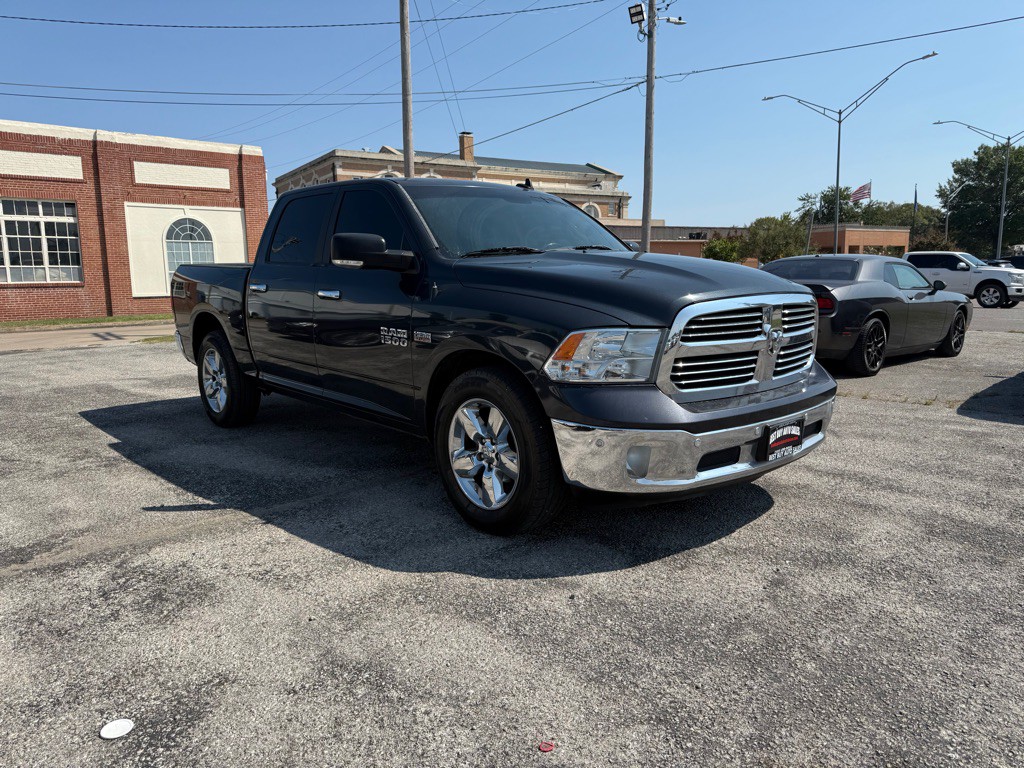2017 RAM 1500 Image 2