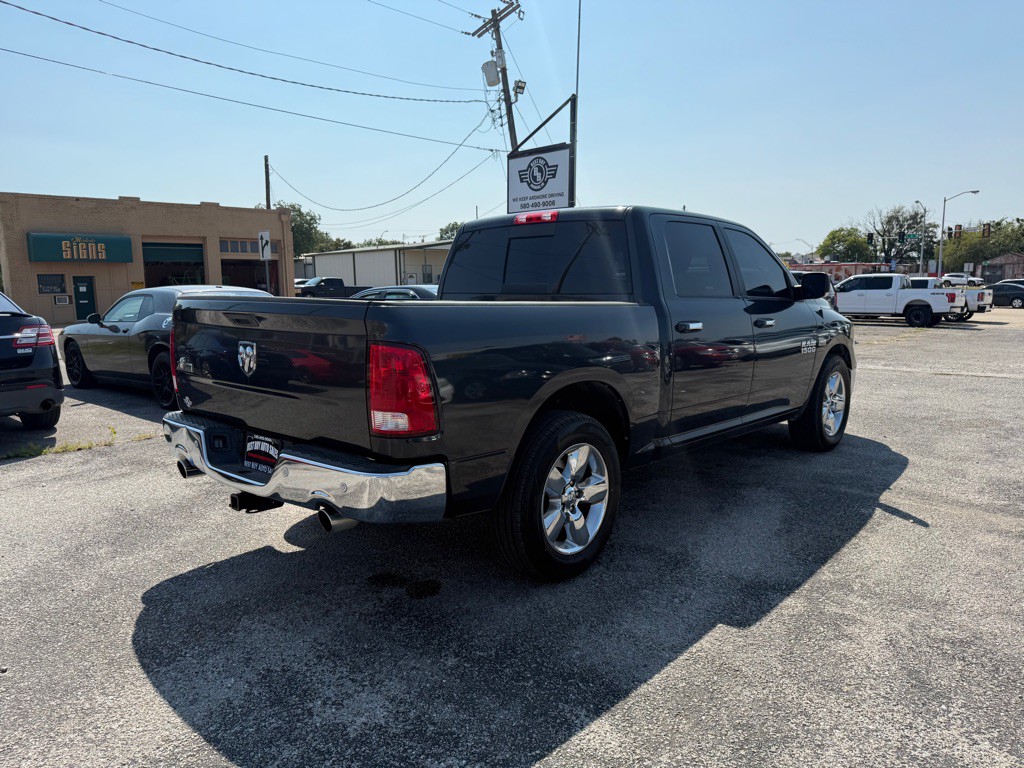 2017 RAM 1500 Image 3