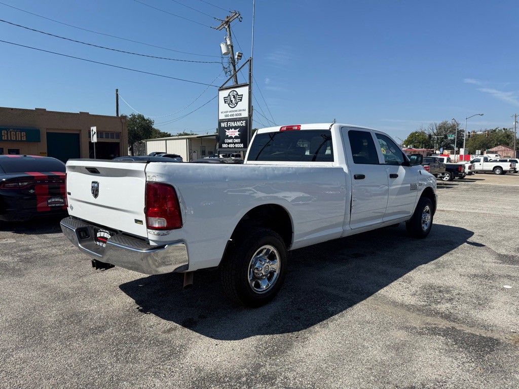 2014 RAM 2500 Image 3