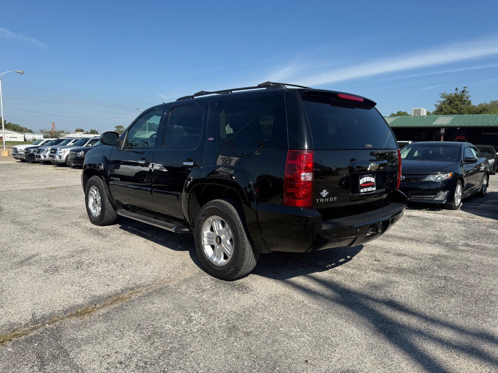 2007 Chevrolet Tahoe Image 2