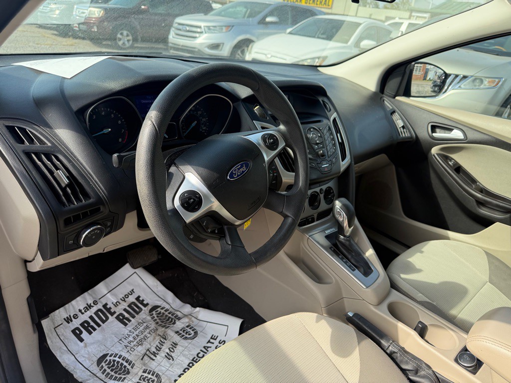 2013 Ford Focus Image 9