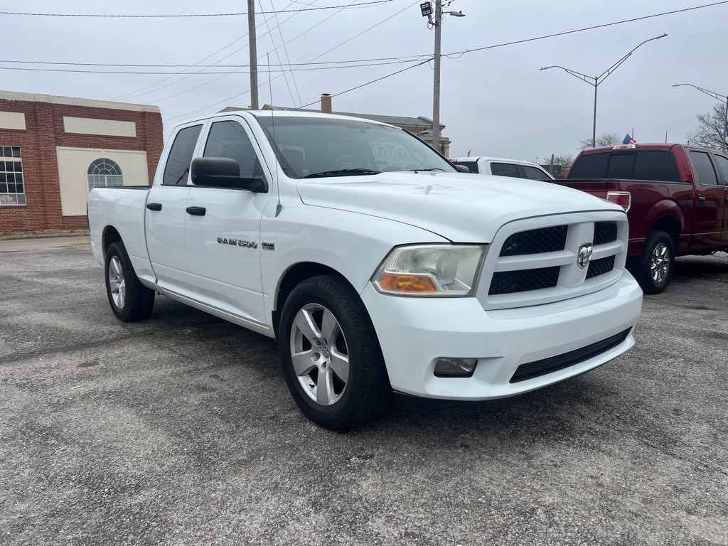 2012 RAM 1500 Image 2