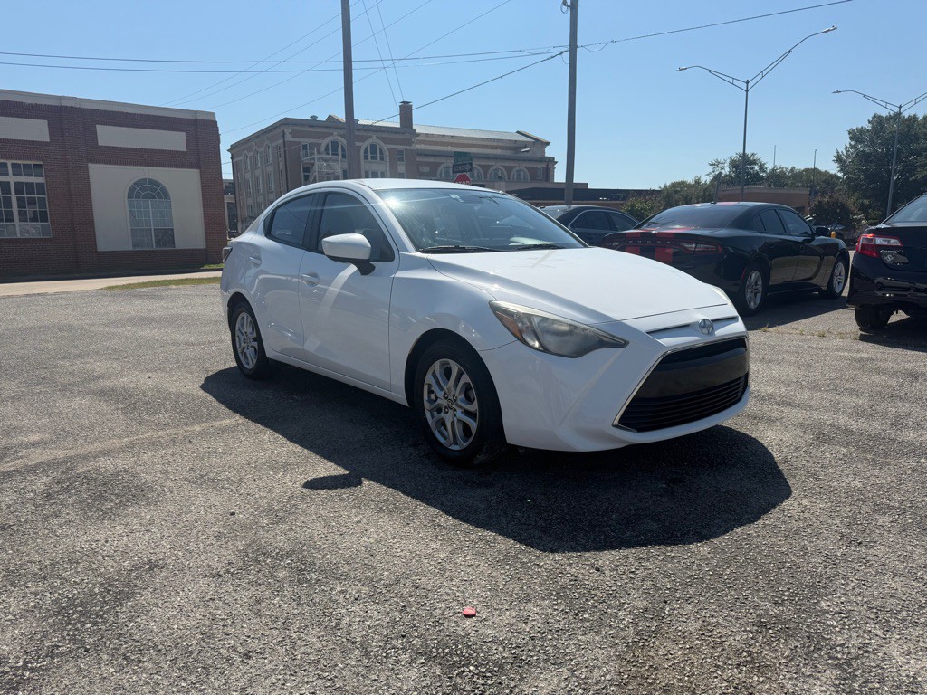 2016 Scion iA Image 4