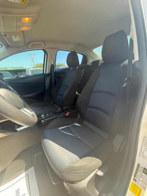 2016 Scion iA Image 5