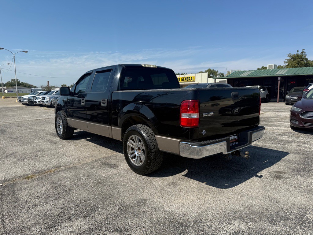 2005 Ford F-150 Image 2