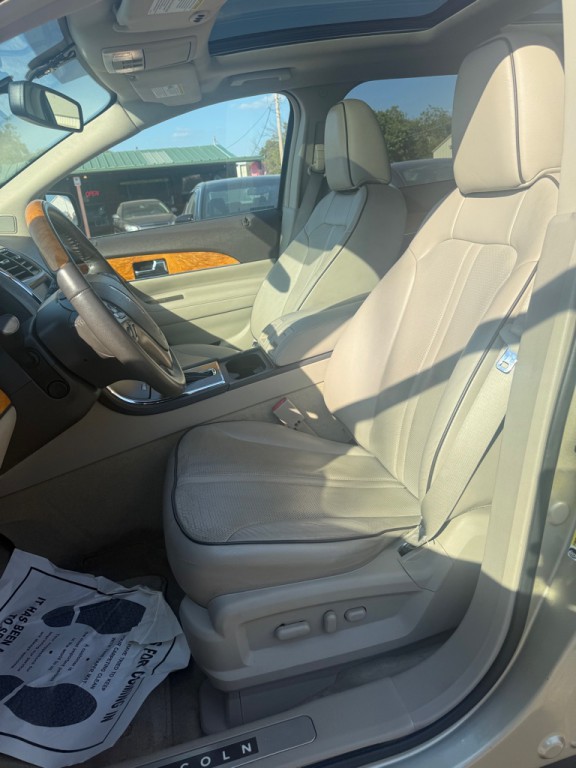 2011 Lincoln MKX Image 5