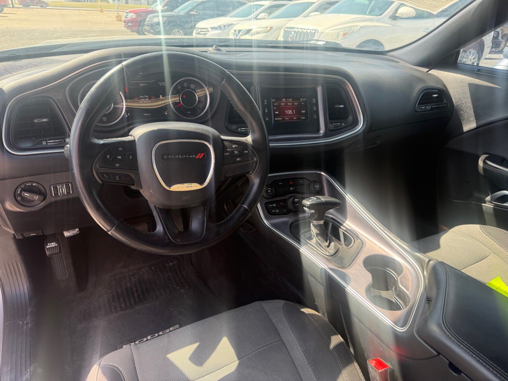 2015 Dodge Challenger Image 6
