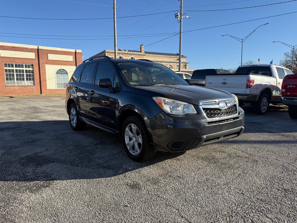 2016 Subaru Forester Image 2