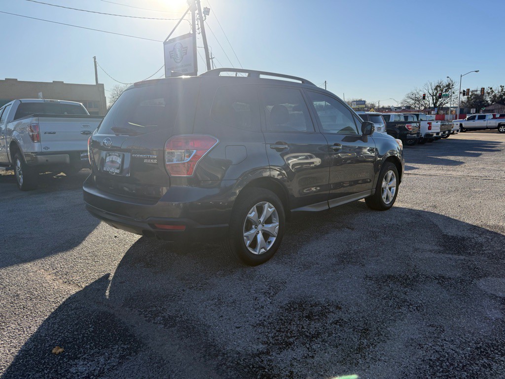 2016 Subaru Forester Image 3