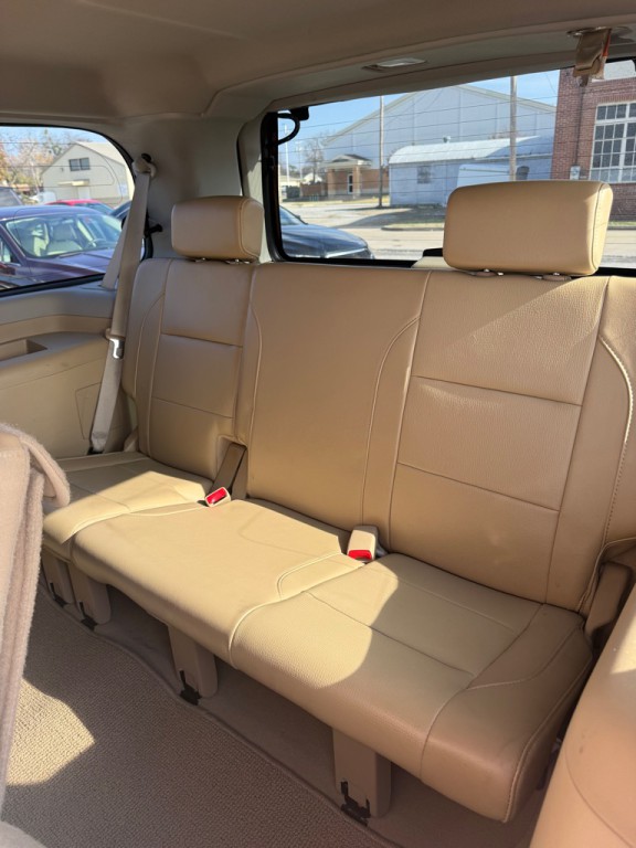 2015 Nissan Armada Image 8
