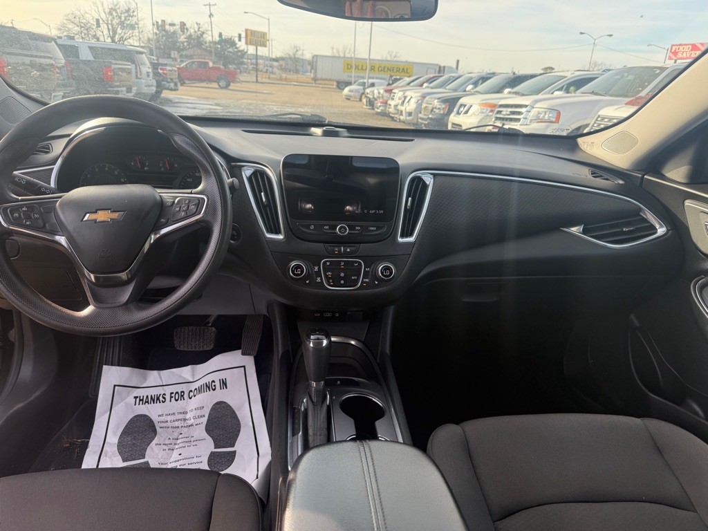 2018 Chevrolet Malibu Image 6