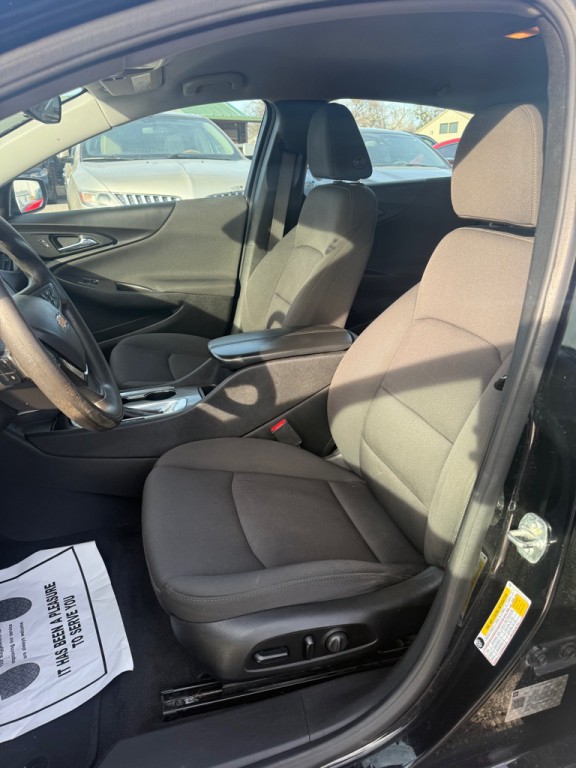2018 Chevrolet Malibu Image 7