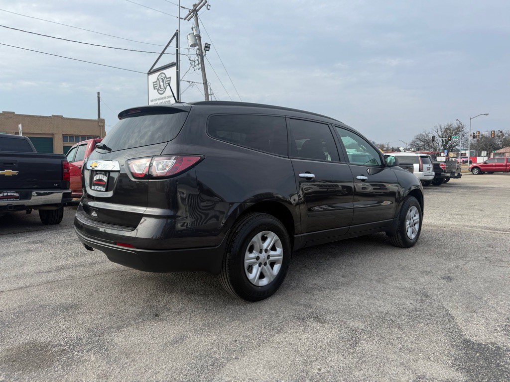 2017 Chevrolet Traverse Image 3